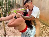 &iexcl_MI CULO GRANDE NO TIENE L&Iacute_MITES! Sexo salvaje en el bosque con la Colombiana Kitty DJ